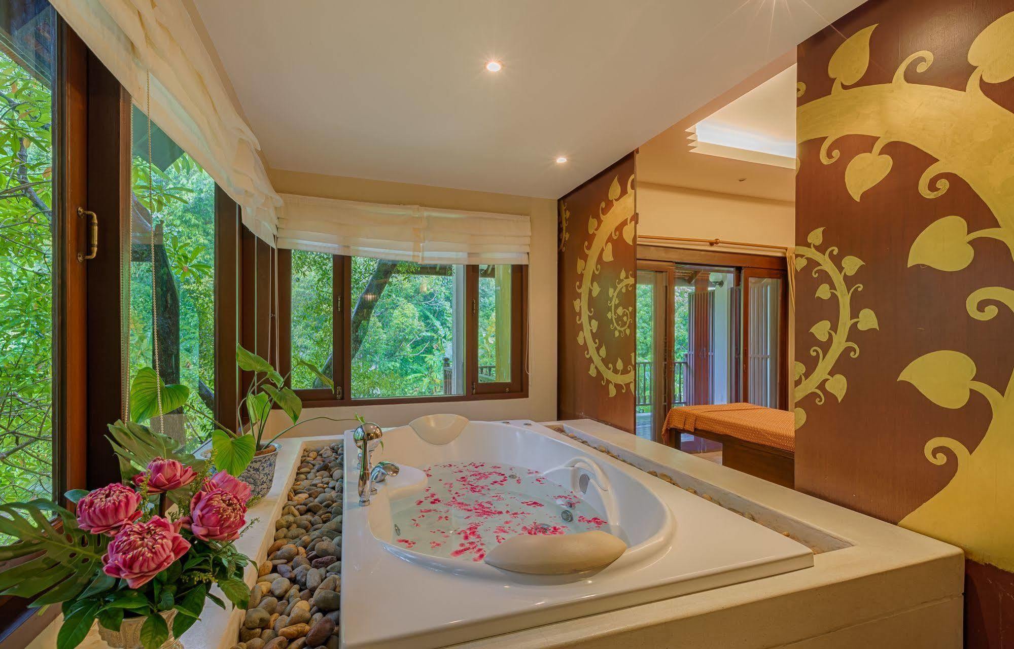 Suuko Villas Phuket Extérieur photo